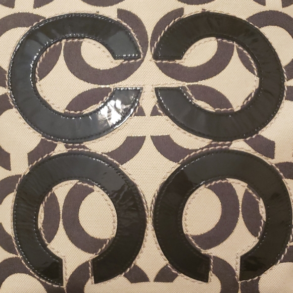 Coach Handbag - Picture 2 of 4